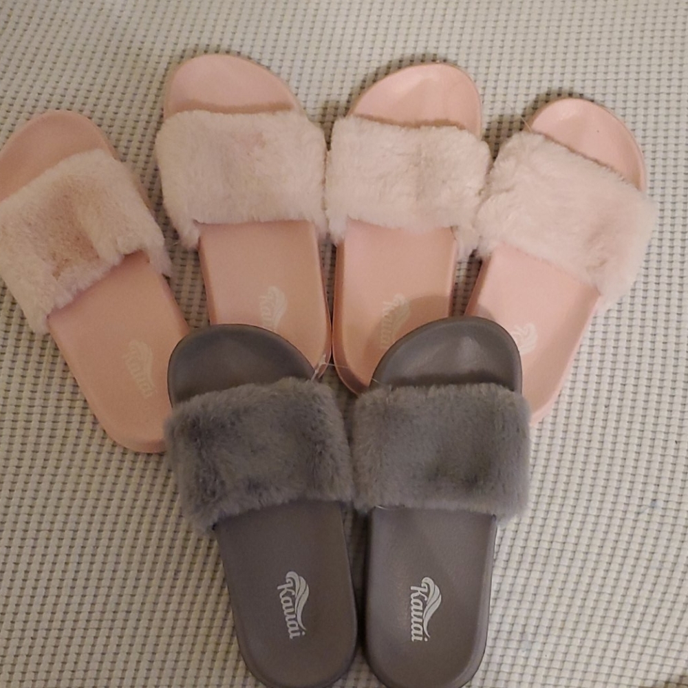 Super comfy slippers/sandels